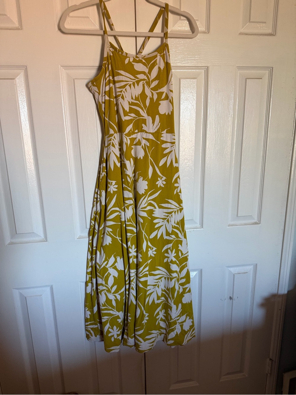Women's Tropical Palms Chartreuse Fit & Flare Midi Dress Medium - Picture 5 of 8